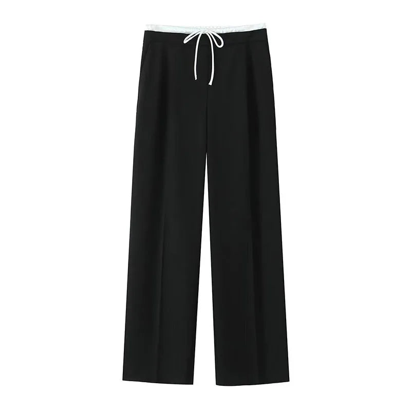 Pantalon tailleur femme noir, coupe droite et élégante pour un look formel.