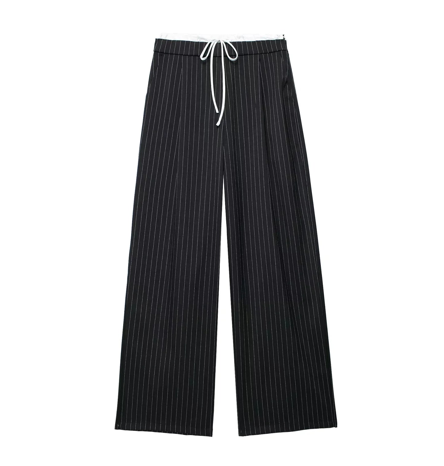 Pantalon tailleur femme rayé, coupe droite et élégante pour un look formel.