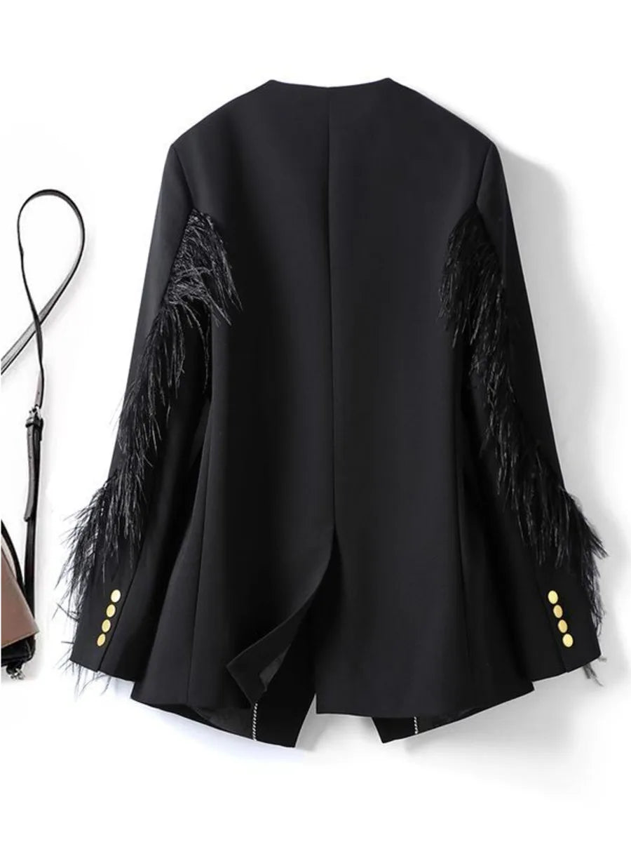Blazer long avec détails plumes