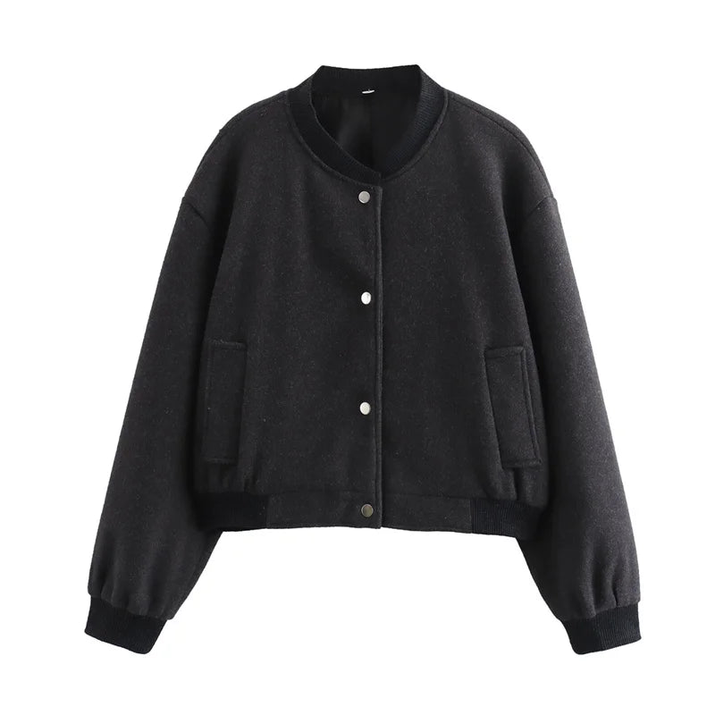 Bombers léger avec col côtelé, parfait pour un look casual et moderne.