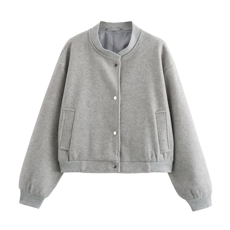Bombers léger avec col côtelé, parfait pour un look casual et moderne.