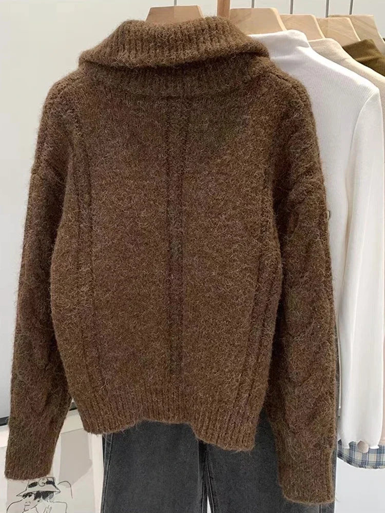 Gilet en maille marron, coupe droite avec zip, parfait pour superposer.