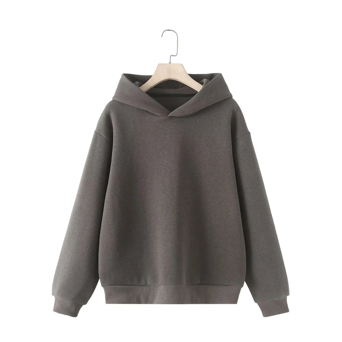 Ensemble jogging en coton doux, confortable pour le sport et la détente.