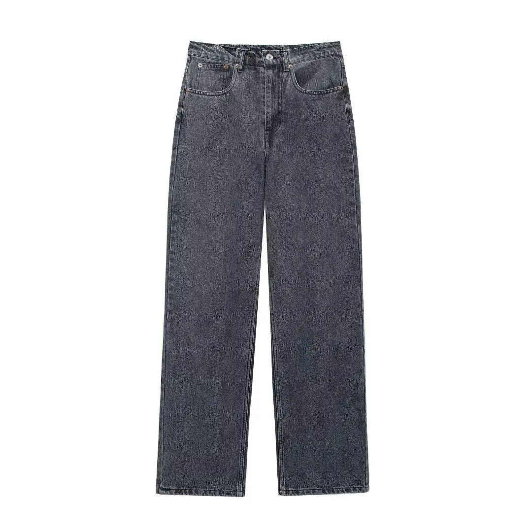Jean Mum fit en denim noir délavé, coupe décontractée et confortable.